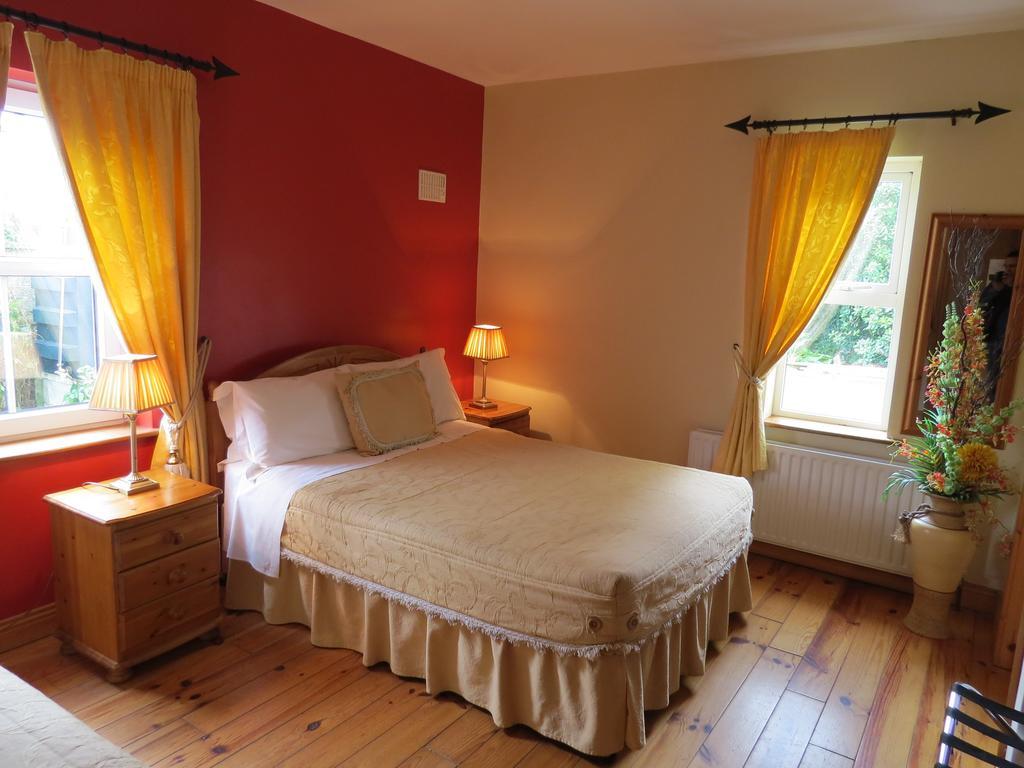 Grey Gables B&B エニス エクステリア 写真